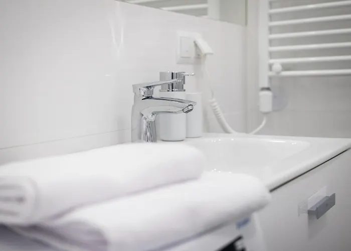 New Apartment! Jewish Quarter!